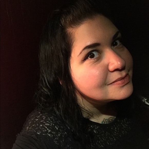 Meet your Posher, Luisa - Picture 1 of 1